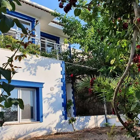 Villa Athina ,pronamic Seaview And Cosy Garden