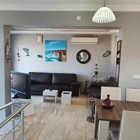Athina ,pronamic Seaview And Cosy Garden Villa